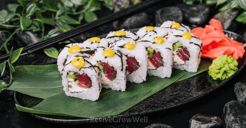 spicy-tuna-rolls-with-masago